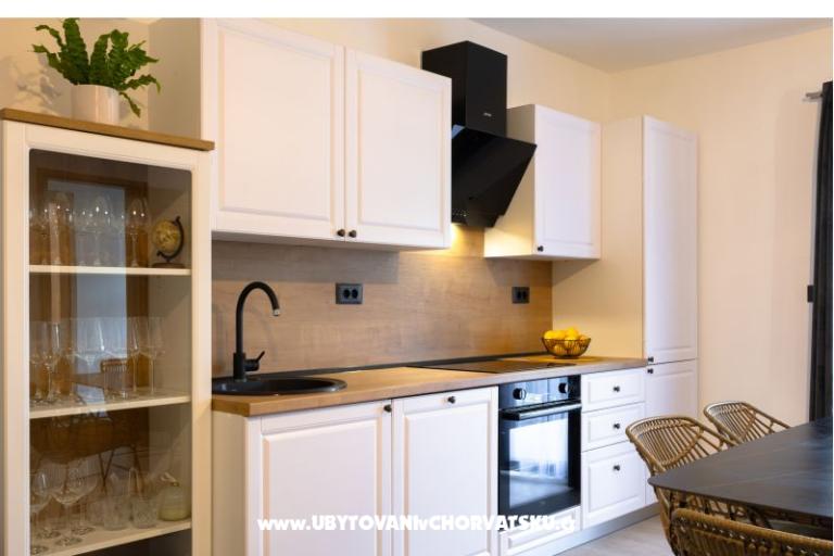Huis s pogledom na more Antivo – foto 10