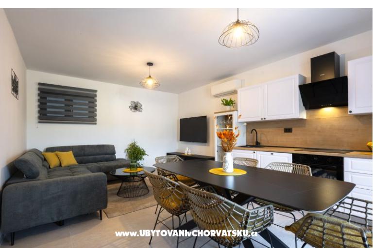 Huis s pogledom na more Antivo – foto 12