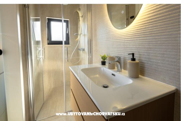 Huis s pogledom na more Antivo – foto 26
