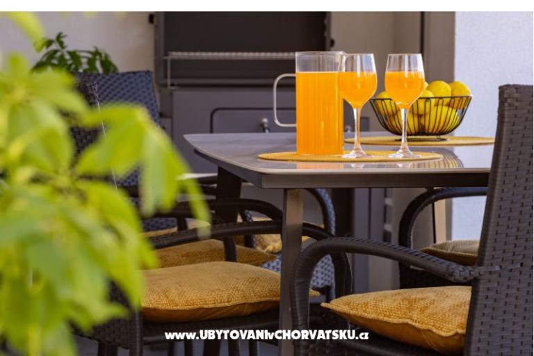 Huis s pogledom na more Antivo – foto 41