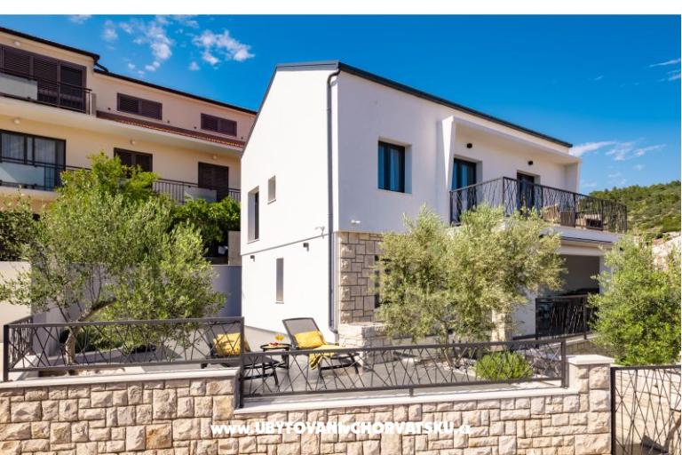 Huis s pogledom na more Antivo – foto 59