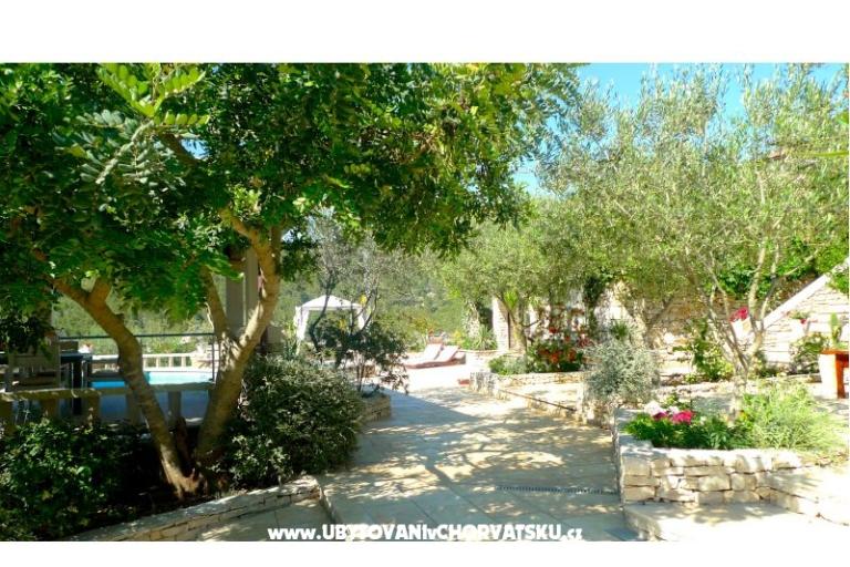 Stenen huis-Villa Poplat – foto 17