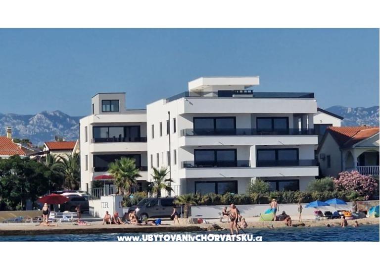 Dinary – foto 2