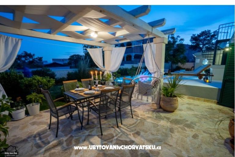 Vakantiehuis  Diana +pool+jacuzzi – foto 4