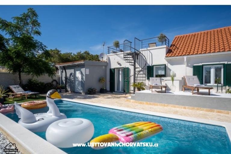 Vakantiehuis  Diana +pool+jacuzzi – foto 5