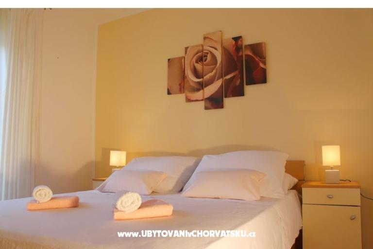 Appartementen Juricev 100m to the beach – foto 15