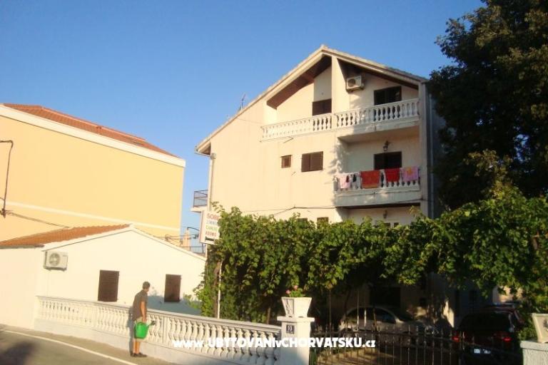 Appartementen Juricev 100m to the beach – foto 17