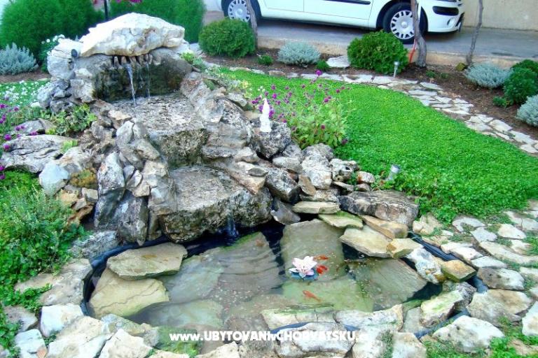 Appartementen Juricev 100m to the beach – foto 6