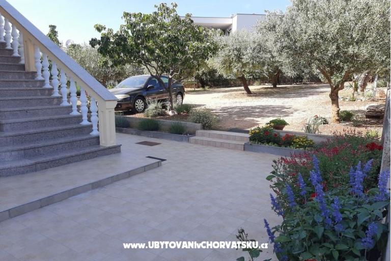 Appartementen Duzelovi dvori  – foto 4