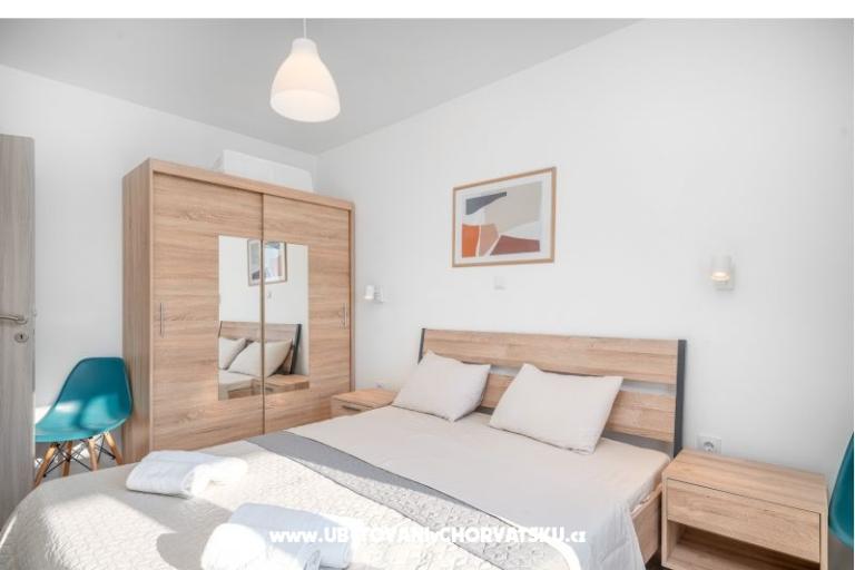 Beach Villa met zwembad Tribunj – foto 10