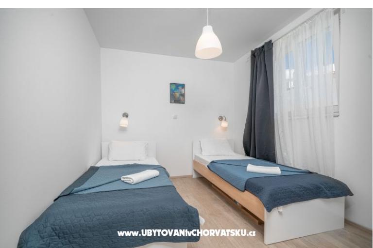 Beach Villa met zwembad Tribunj – foto 11