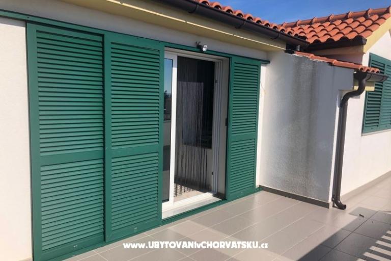Penthouse met zwembad Ruža – foto 13