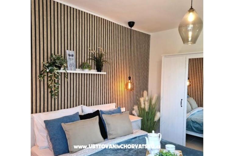 Appartementen Tena,  prvi red do mora – foto 11