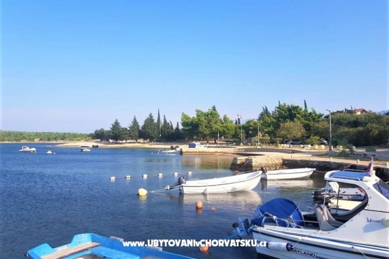 Appartementen Tena,  prvi red do mora – foto 16