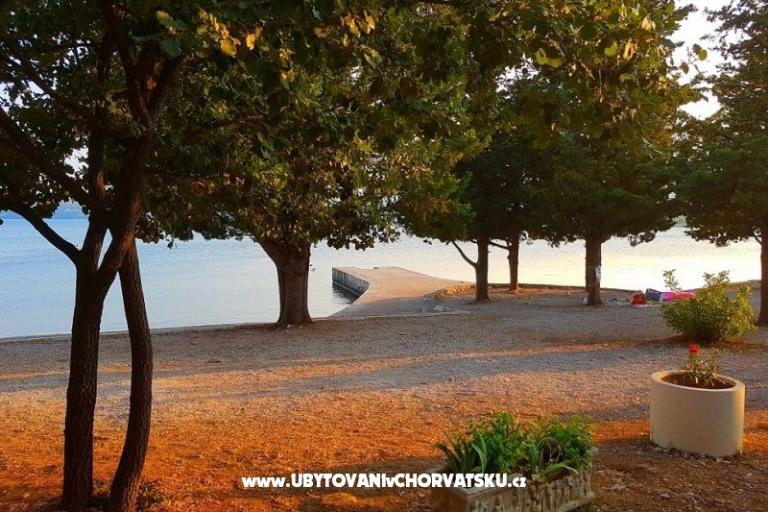 Appartementen Tena,  prvi red do mora – foto 21