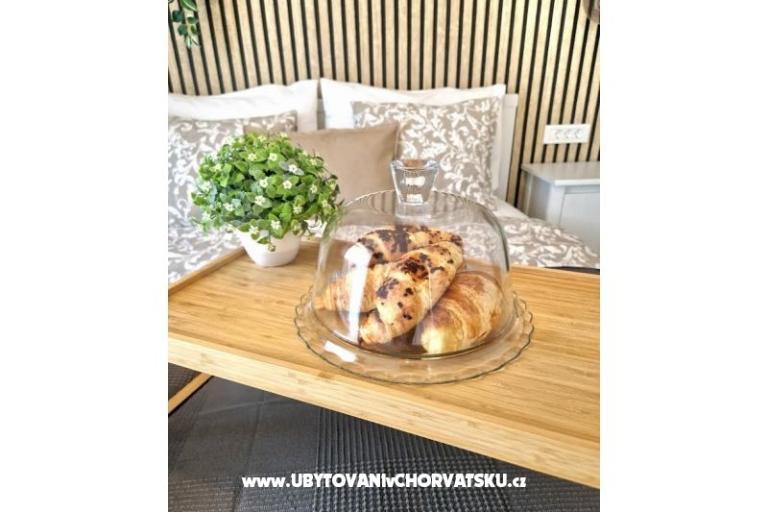 Appartementen Tena,  prvi red do mora – foto 32