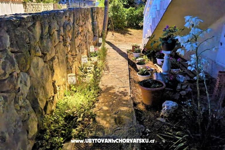 Appartementen Tena,  prvi red do mora – foto 38