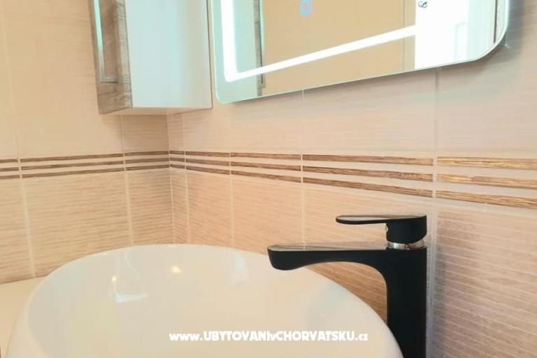 Appartementen Tena,  prvi red do mora – foto 43