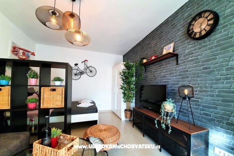 Appartementen Tena,  prvi red do mora – foto 46