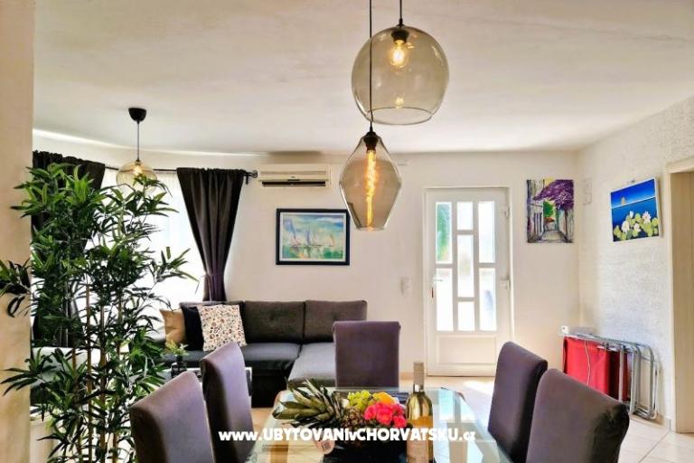 Appartementen Tena,  prvi red do mora – foto 5