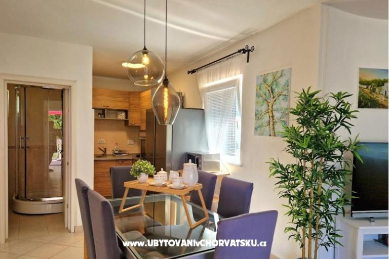 Appartementen Tena,  prvi red do mora – foto 50