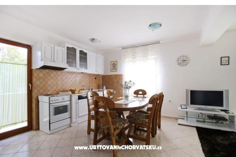 Vakantiehuis Lucija – foto 8