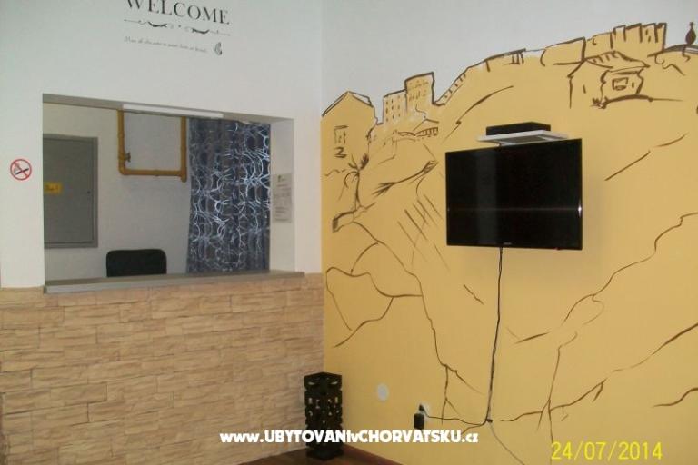 Chameleon hostel – foto 13